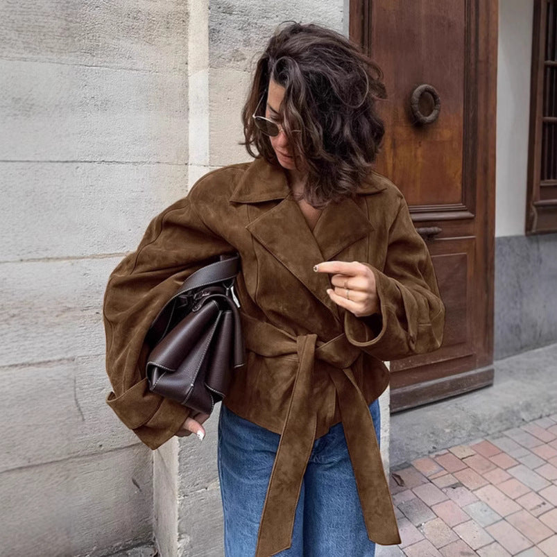 Damen Modische Suede-Blazerjacke mit tailliertem Design und Raffungen EB
