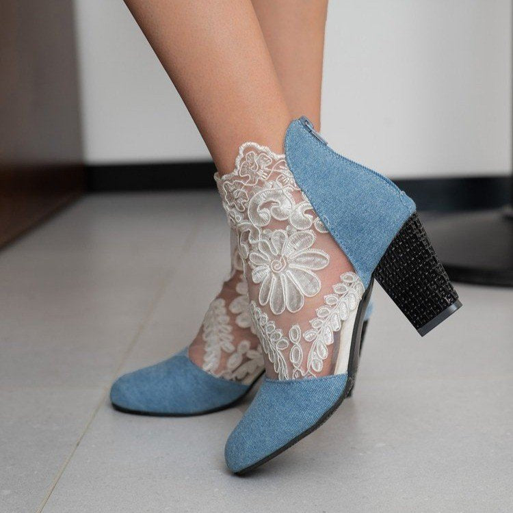 Damen Trendige Ankle Boots mit eleganter Spitzen- und Textilapplikation EB