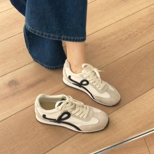 Damen modische Sneakers mit atmungsaktiver Oberflächenstruktur und dämpfender Sohle EB
