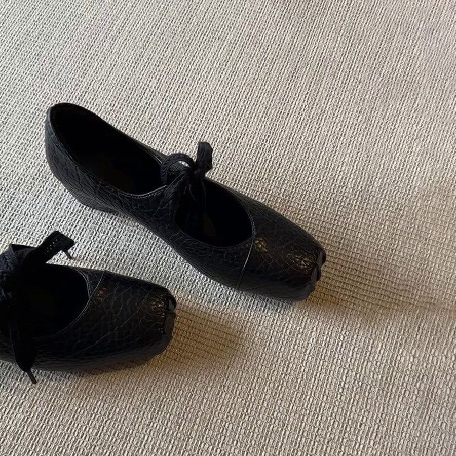 Damen Ballerinas mit trendy Lochmuster und weichem Innenfutter EB
