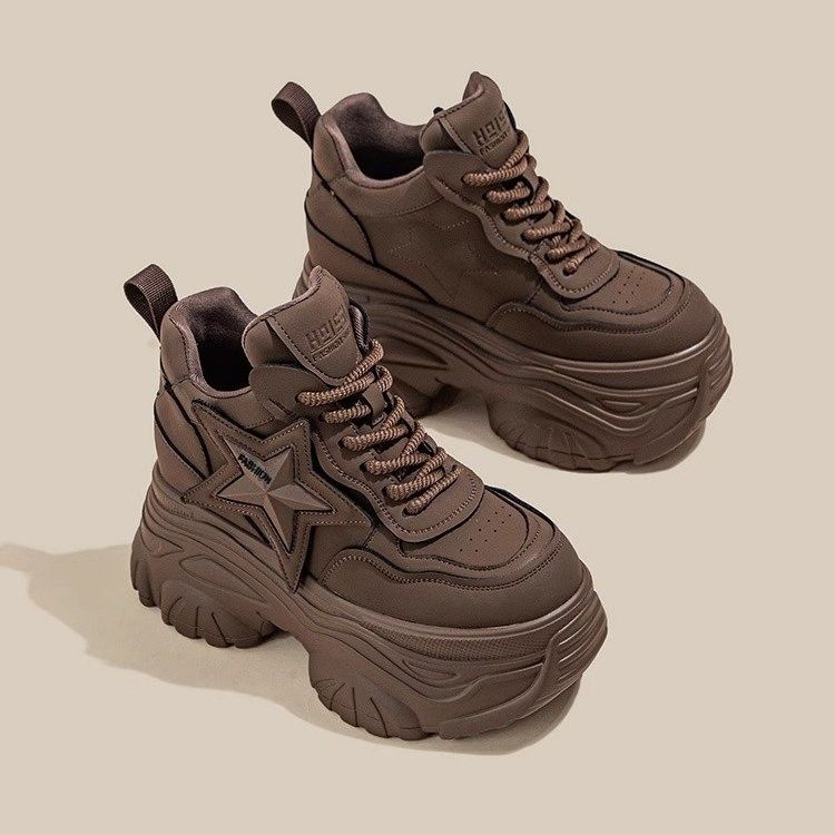 Damen Chunky Sneaker mit modischem Sternen-Design und extragroßer Sohle EB
