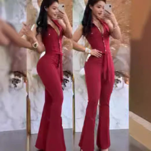 Damen Eleganter Flared Jumpsuit mit Knopfdetails EB