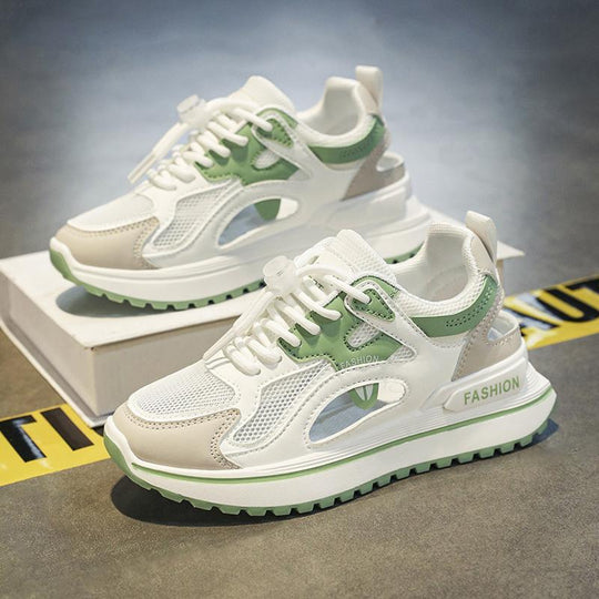 Damen Sportliche Sneakers mit luftiger Mesh-Oberfläche und dämpfender Sohle EB