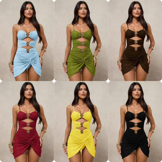 Damen Monokini mit urbane Cut-Out-Details und modischen Schmuckakzenten EB