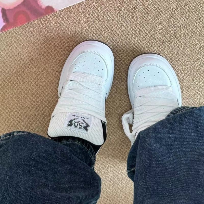 Damen Sportliche Sneaker mit atmungsaktiven Mesh-Einsätzen und griffiger Sohle EB