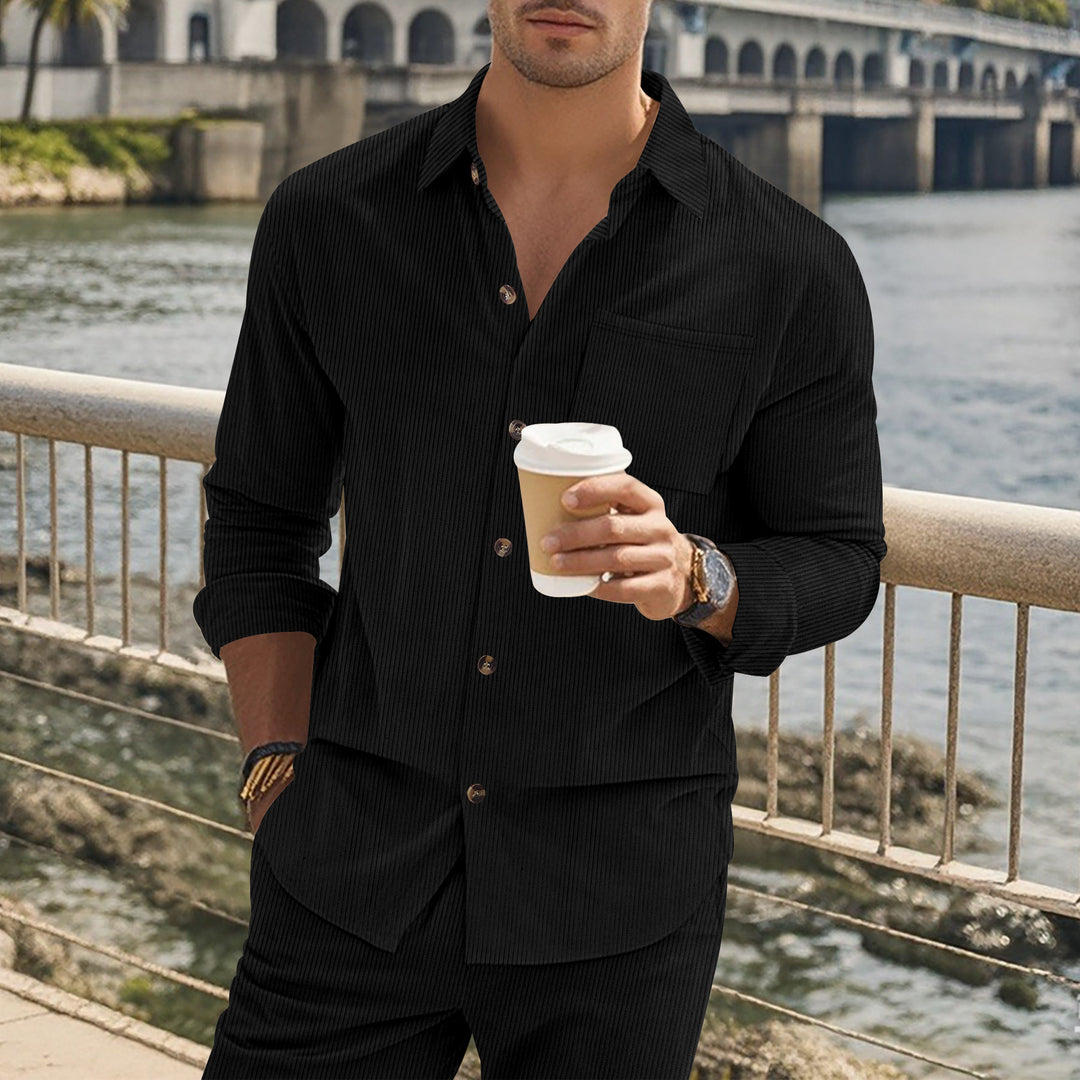 Herren gestreiftes Langarmshirt mit modischem Stehkragen und praktischer Brusttasche EB