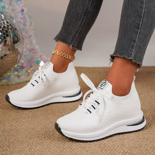 Damen Atmungsaktive und flexible Sneakers mit elastischem Schnürsystem EB