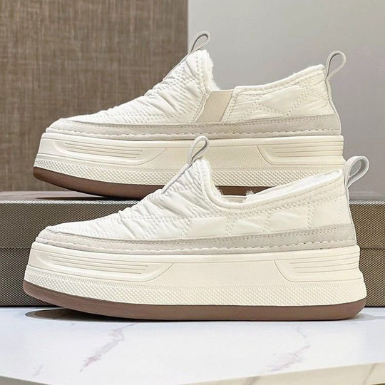 Damen Bequeme Slip-On Sneakers mit isolierendem Innenfutter und rutschfester Sohle EB