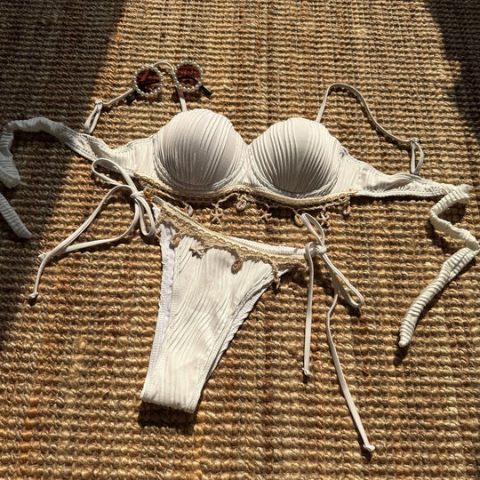 Damen luxuriöser Push-Up Bikini mit dekorativen Applikationen EB