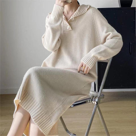Damen Strickkleid mit Knopfverschluss und hohem Kragen EB