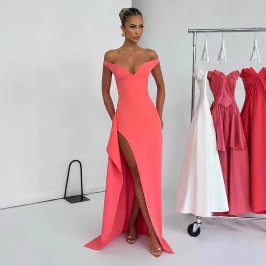 Damen Elegantes Maxikleid mit schulterfreiem Design und hohem Schlitz EB
