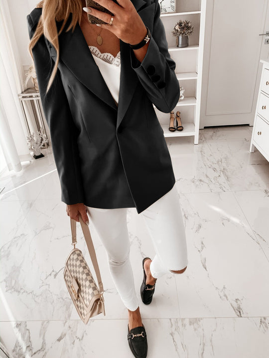 Damen trendiger Blazer-Anzug mit schmalem Schnitt und eleganter Knopfleiste EB