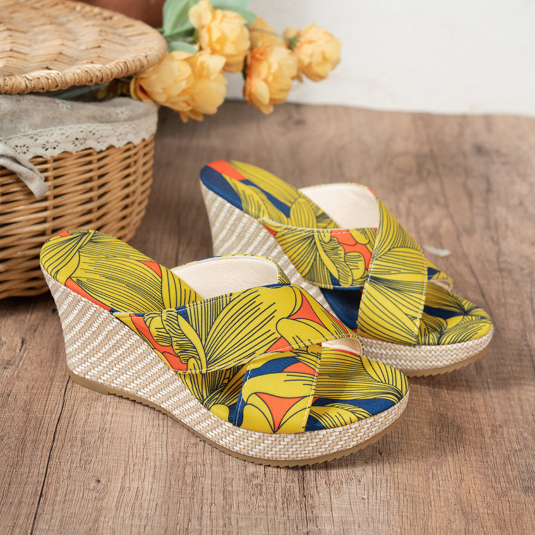 Damen Wedge-Sandalen mit floralem Design und rutschfester Sohle EB