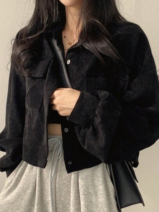 Damen Kurzgeschnittene Cordjacke mit Oversize-Ärmeln und Brusttaschen EB