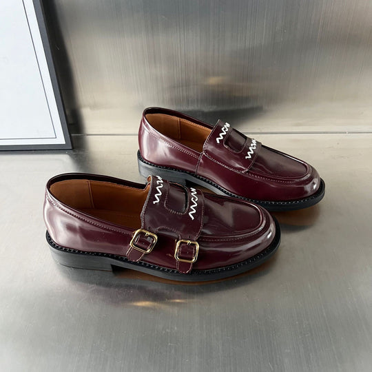 Damen Elegante Mokassins mit dekorativen Schnallen und hochwertigem Glanzleder EB