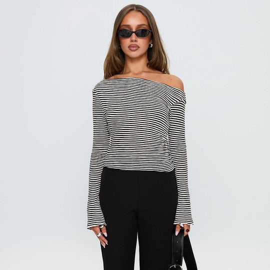 Damen Trendiges Oberteil mit asymmetrischem Ausschnitt und punktiertem Design EB