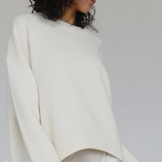 Damen Oversized Pullover mit feinem Strickmuster und breiten Bündchen EB