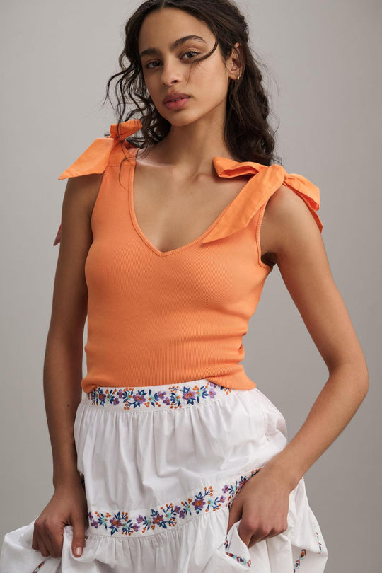 Damen Top mit trendigen Bindeschleifen und Rippstruktur EB