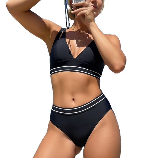 Damen Hochgeschnittener Sport-Bikini mit modernen Cut-Out-Details EB
