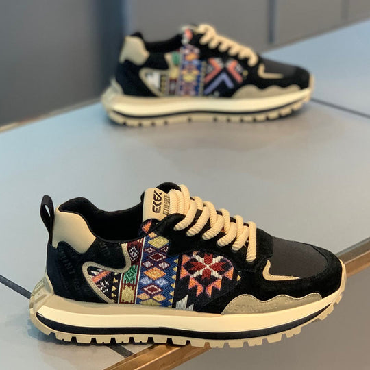 Damen Sportliche Sneakers mit einzigartigem Ethno-Muster und dämpfender Sohle EB