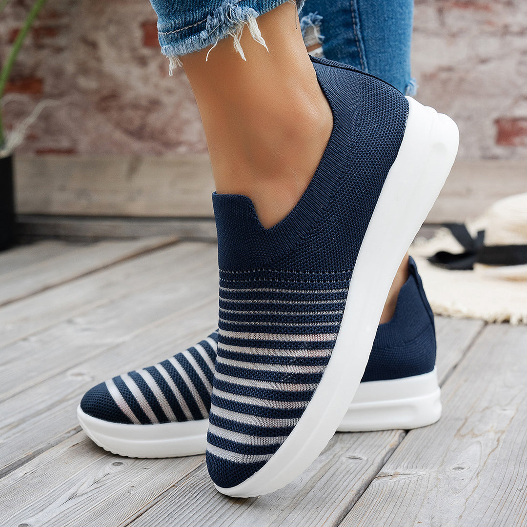 Damen Slip-On Sneakers mit flexiblem Obermaterial und rutschfester Sohle EB