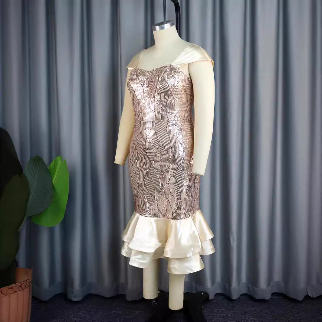Damen glamouröses Abendkleid mit schimmernden Pailletten und voluminösem Rüschenabschluss EB
