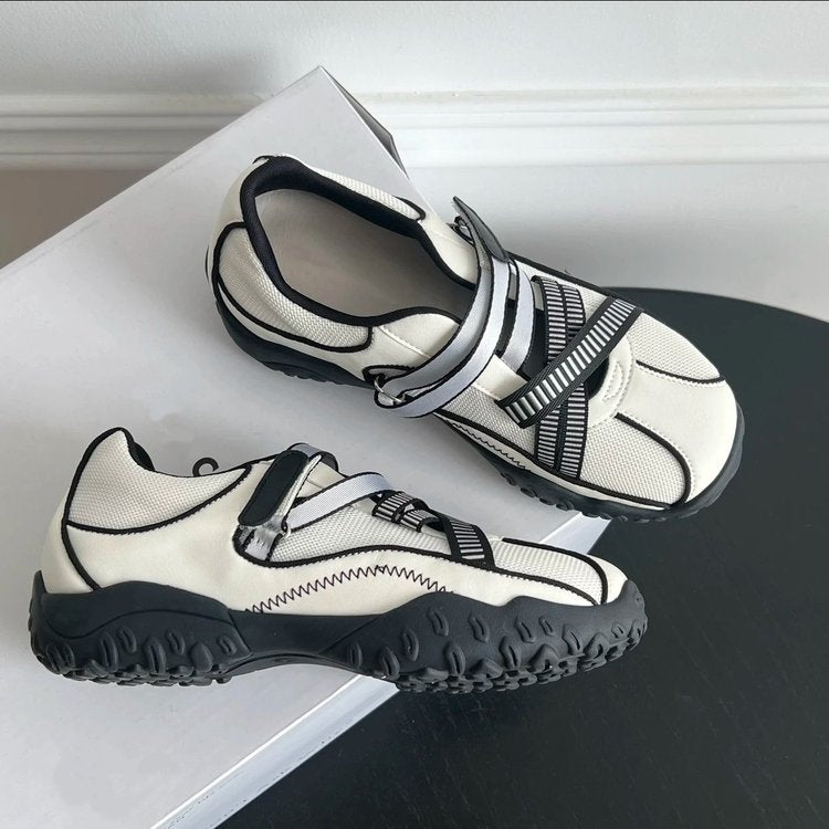 Damen Sportliche Trekking-Schuhe mit elastischem Schnürsystem und rutschfester Sohle EB