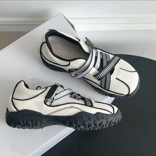 Damen Sportliche Trekking-Schuhe mit elastischem Schnürsystem und rutschfester Sohle EB