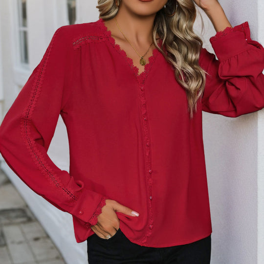 Damen Chiffonbluse mit feinen Spitzenakzenten und Knopfdetails EB