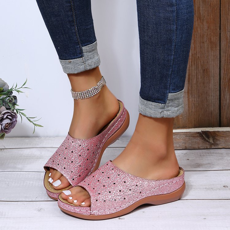Damen Komfortable Mulesandaletten mit floralem Lochmuster und rutschfester Sohle EB