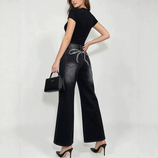 Damen nan High‑Waist Flared-Jeans mit weitem Bein, taillierender Bundnaht und dezenter Used-Struktur EB