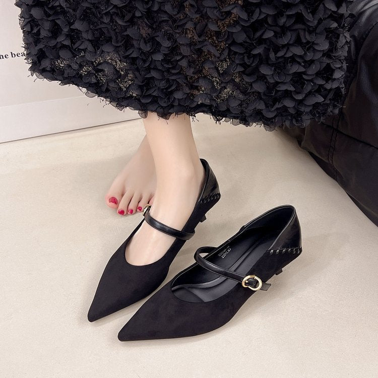 Damen elegante Spitzenpumps mit zierlichem Riemen EB