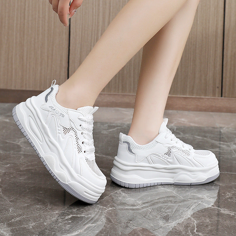 Damen Sportliche Sneakers mit atmungsaktiver Mesh-Oberfläche und dämpfendem Sohlenprofil EB