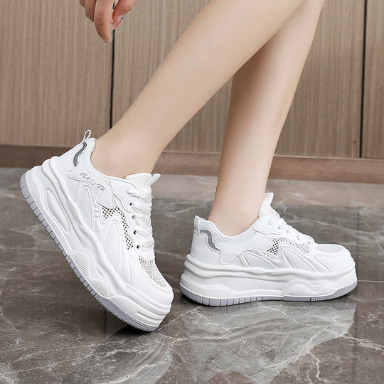 Damen Sportliche Sneakers mit atmungsaktiver Mesh-Oberfläche und dämpfendem Sohlenprofil EB