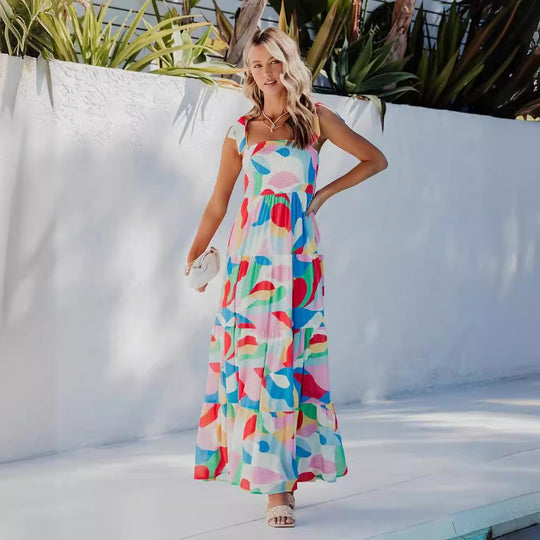 Damen Maxikleid mit buntem geometrischen Design und voluminösem Rock EB
