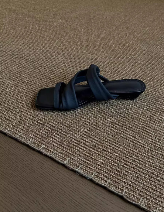 Damen modische Riemchen-Sandalen mit bequemer Fußbettgestaltung EB