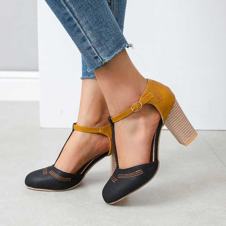 Damen T‑Strap Pumps mit mittelhohem Blockabsatz und dekorativer Ziernaht EB