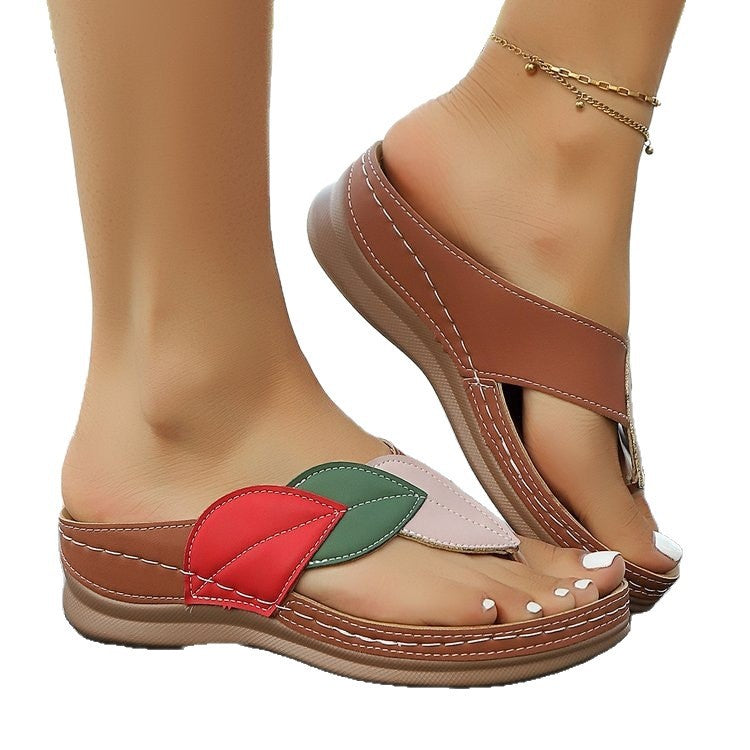 Damen modische Zehentrenner-Sandalen mit floralem Design und ergonomischem Fußbett EB