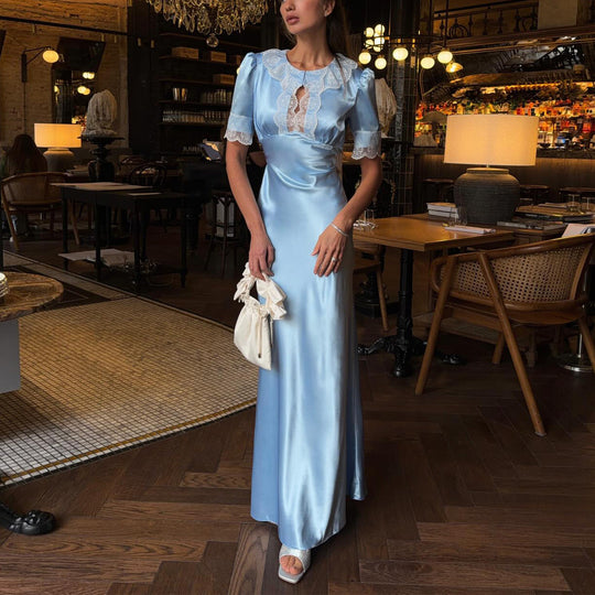 Damen Maxikleid mit eleganten Spitzenakzenten und V-Ausschnitt EB