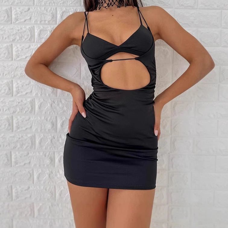 Damen Mini-Cocktailkleid mit verführerischem Cut-Out und trägerlosem Design EB