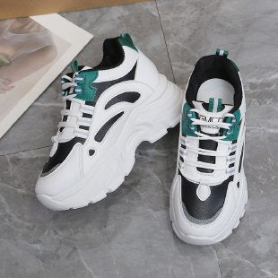 Damen Sportliche Sneakers mit innovativem Schnürsystem und federleichter Dämpfung EB