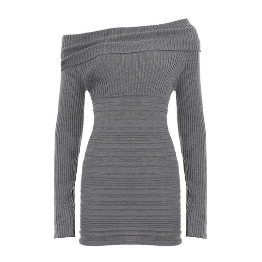 Damen nan schulterfreies figurbetontes Rippenstrick-Kleid mit Umschlagkragen, Längsraffung und Langarm EB