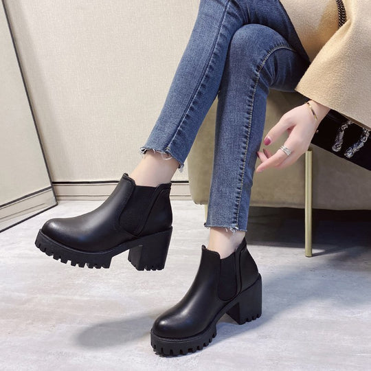 Damen Chunky Chelsea Boots mit robustem Profil und elastischen Einsätzen EB
