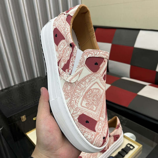 Damen Slip-On Sneaker mit verspieltem Druckdesign und komfortabler Sohle EB