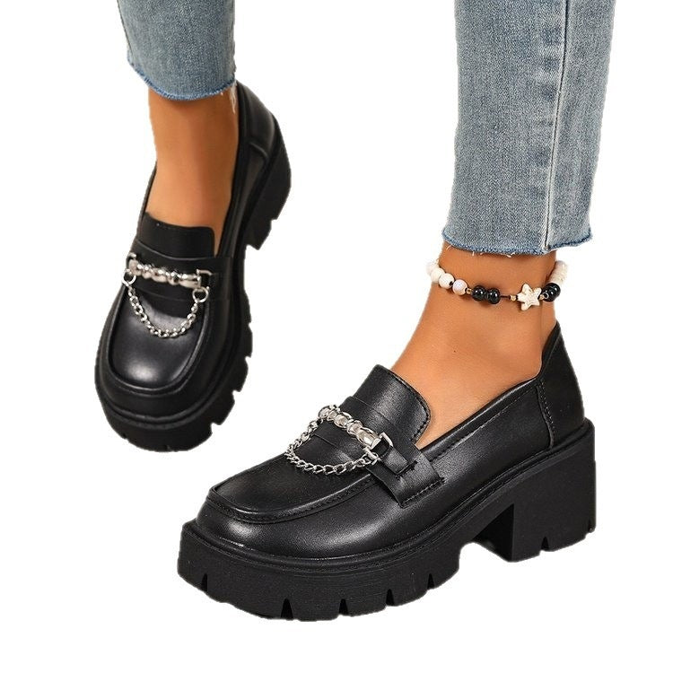 Damen Modische Plattform-Mokassins mit Ketten-Detail R&B