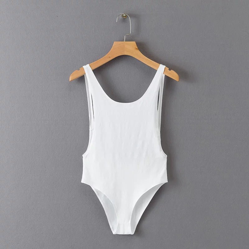 Damen Badeanzug mit stylischem Rückenausschnitt und figurformendem Schnitt EB