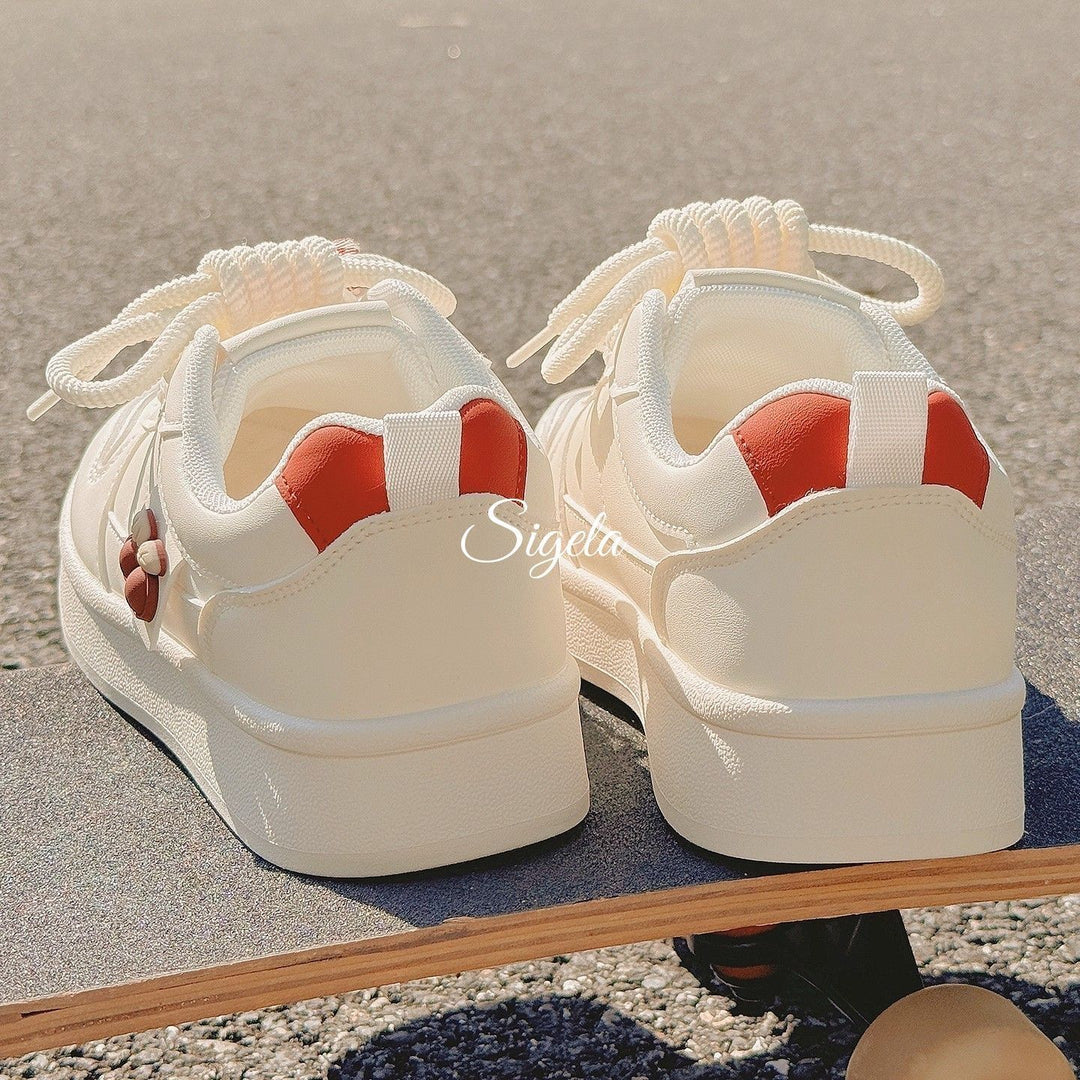 Damen Trendige Sneakers mit verspielten Details und hochwertigem Obermaterial EB