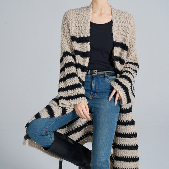 Damen lässige Strickjacke mit breitem Streifenmuster und praktischen Taschen EB