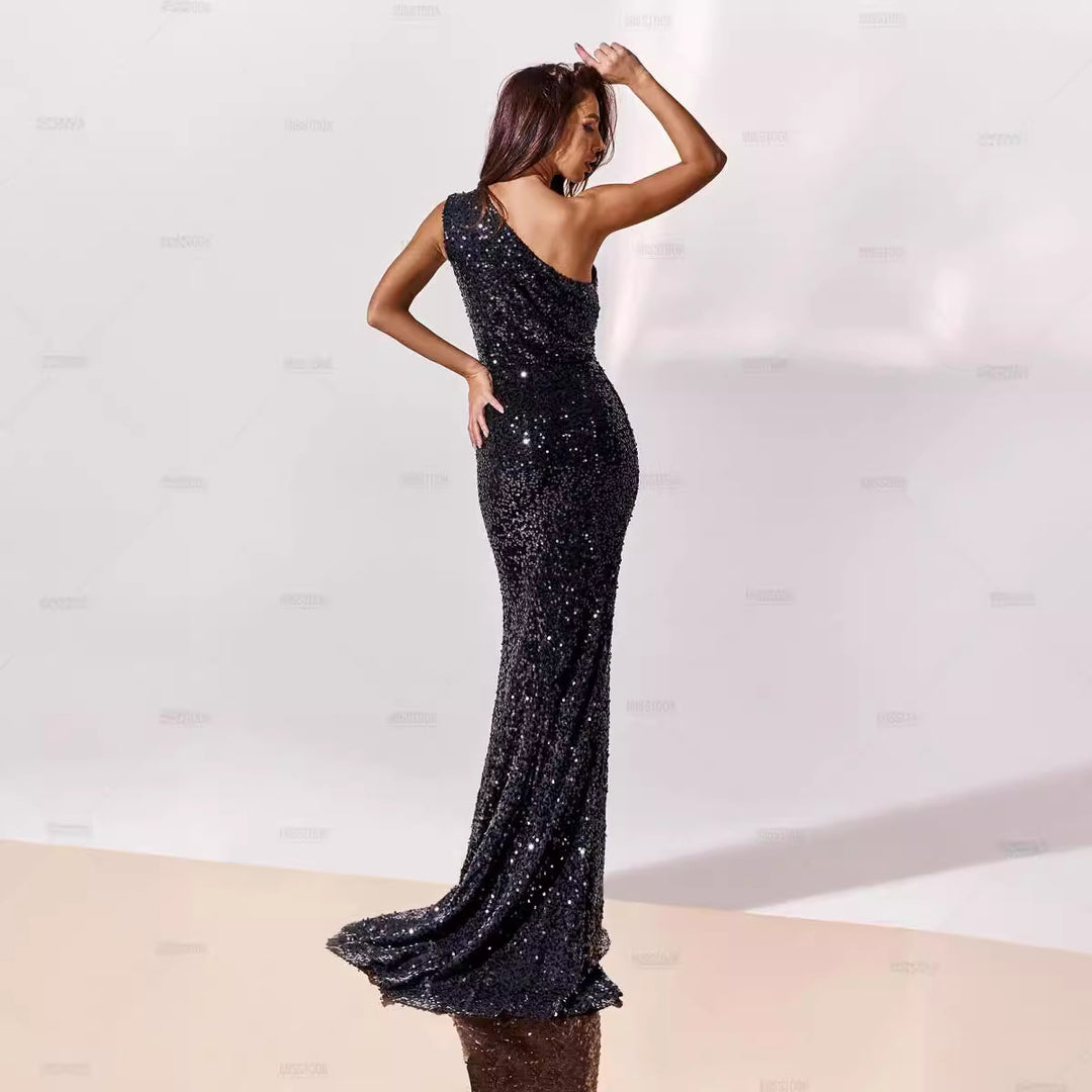Damen Funktionsabendkleid mit asymmetrischem Schnitt und Paillettenverzierung EB