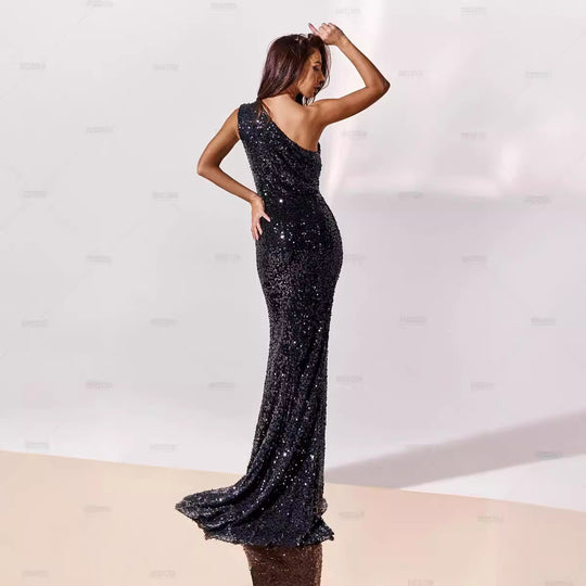 Damen Funktionsabendkleid mit asymmetrischem Schnitt und Paillettenverzierung EB